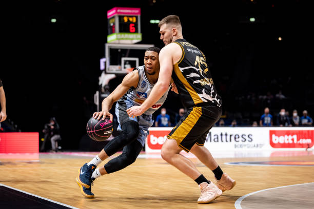 步证明自己 步证明自己