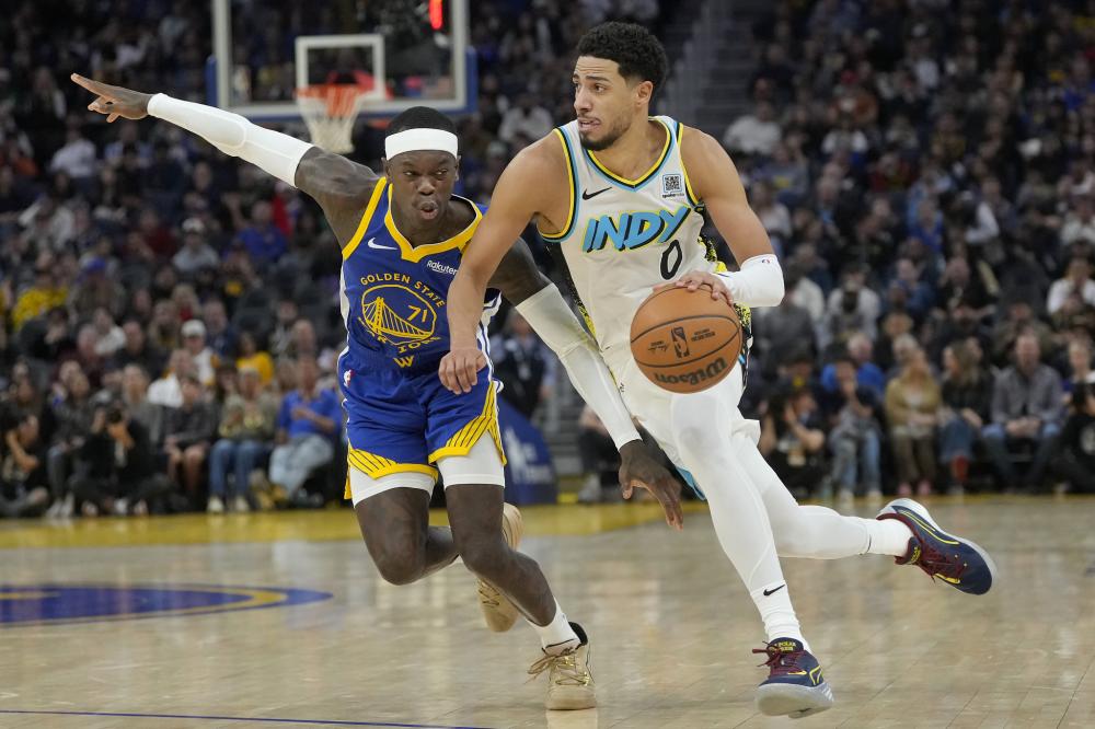 坚如磐石的 坚如磐石的