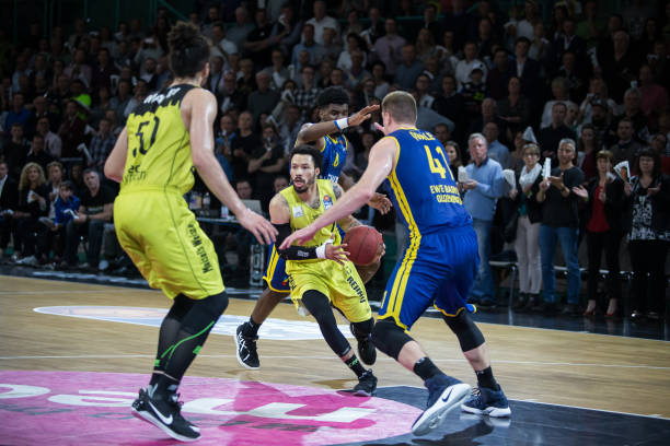 贡献了双位 贡献了双位